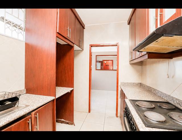 2.5 BEDROOM APARTMENT FOR SALE IN GLENWOOD